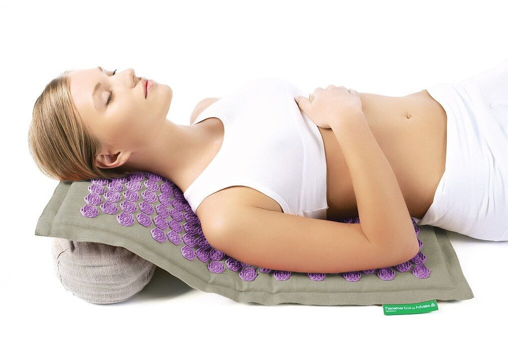 Nõelaplikaator aitab võidelda emakakaela lülisamba osteokondroosi vastu